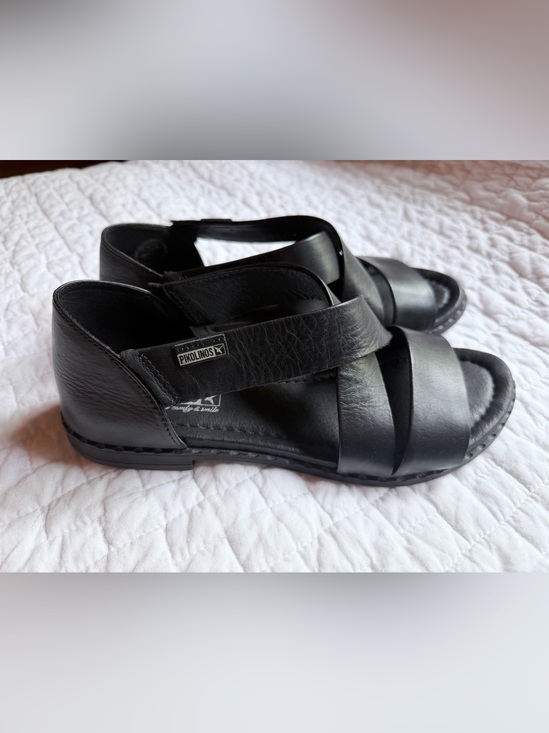 PIKOLINOS Shoes - PIKOLINOS Black Strappy Leather Sandals for Women